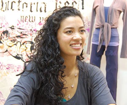 きれいは一人にしてならず　2/2Victoria Keen