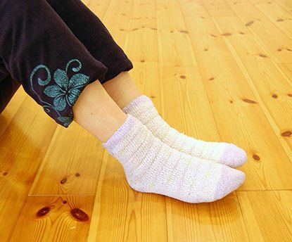 寒いときはクラスで靴下をはいてもいいのでしょうか？ ヨギーで冷え症を治すことはできますか？